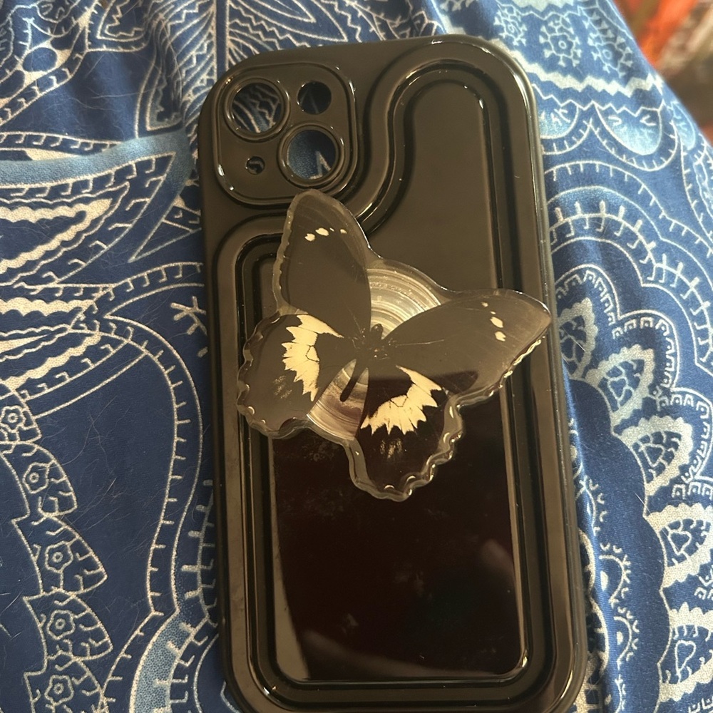 Black Butterfly iPhone 14 Plus Grip Case - Black